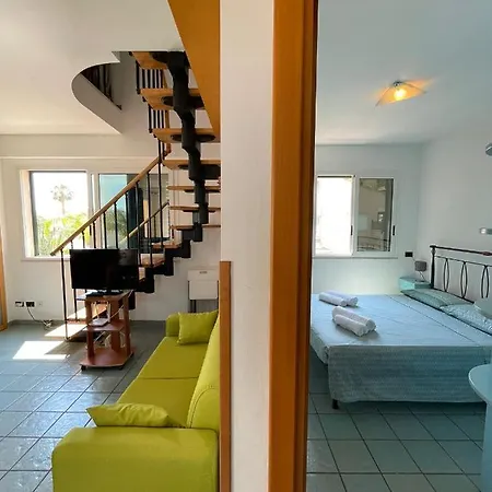 Travelliving - Casa Al Porto, 아파트 마리나디라구사